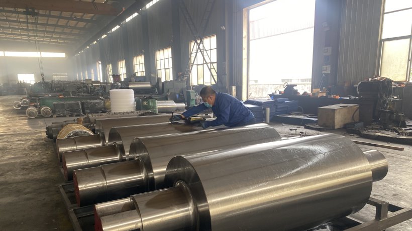 Application Industries & Service Life of Ni-Cr-Mo Alloy Rolls