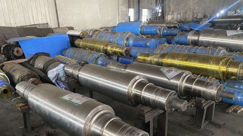 Detailed Introduction and Application Areas of Semi-Steel Rolls