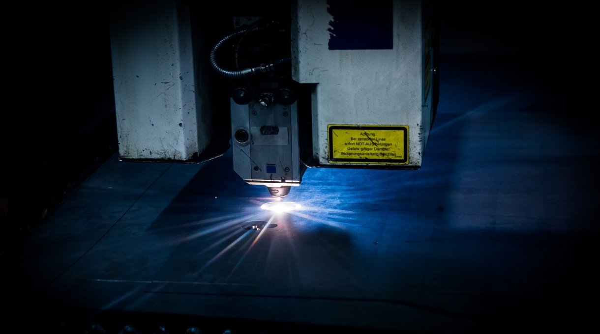 How to Optimize Your Laser Fume Extraction for Maximum ROI and Efficiency