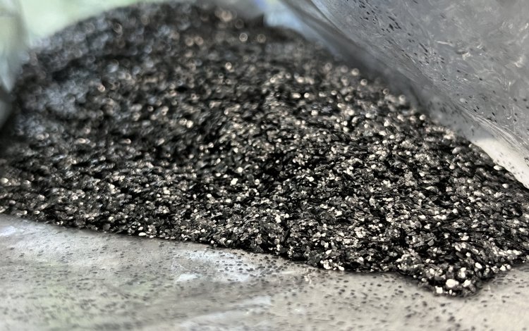 次世代の難燃性と熱管理のための高度膨張グラファイトソリューション