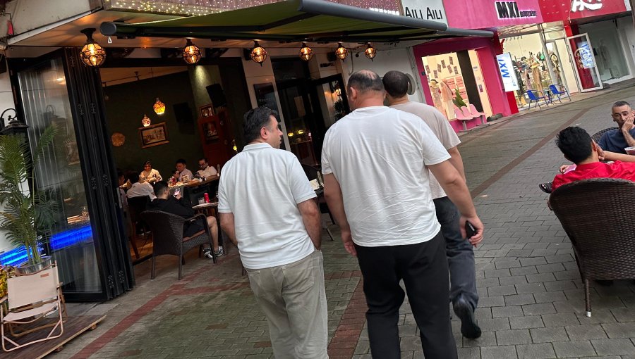 Foreign customers come to Powtech for inspection