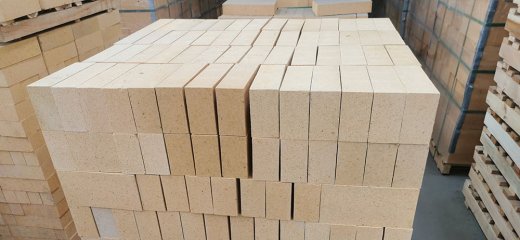 Ladrillos refractarios: materiales esenciales de alta temperatura para el rendimiento de hornos industriales