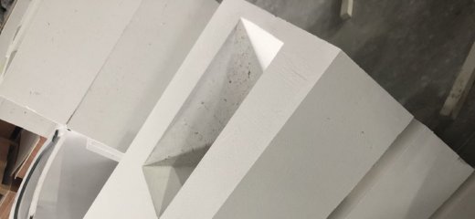 El complejo proceso de producción de tableros de fibra policristalina