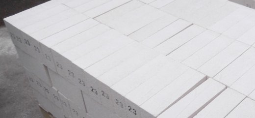 طوب الموليت العازل: حل حراري خفيف الوزن للأفران عالية الحرارة