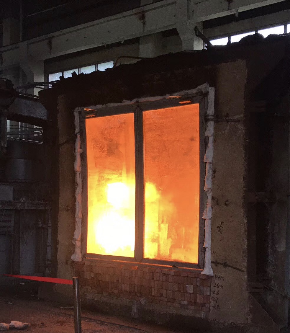 Glass kiln