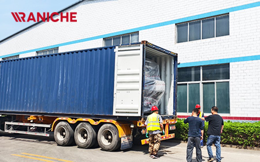 Chicken Slaughterhouse Equipment 2.2m Diameter Pre chilling Machine Delivery Site