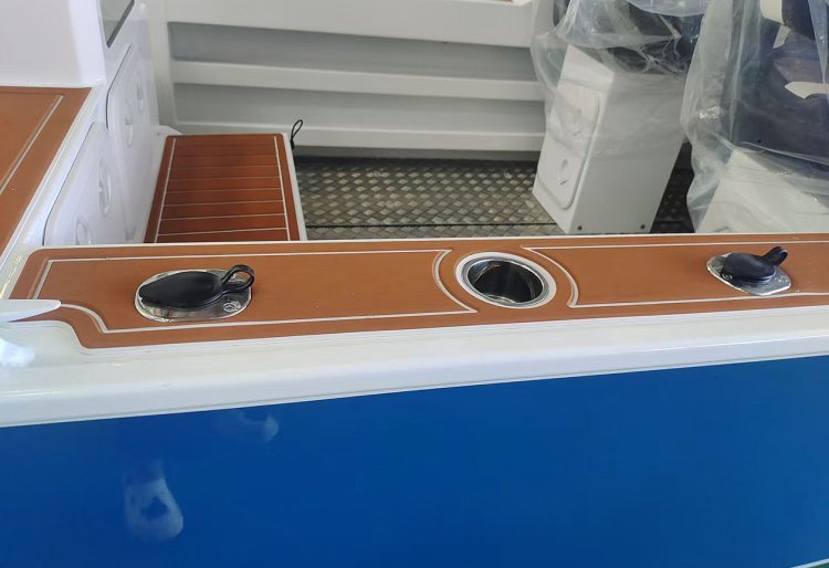 Rod Holders on Gunwale
