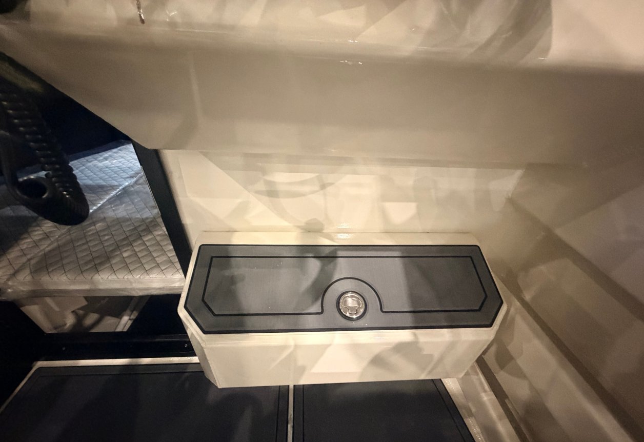  (10)