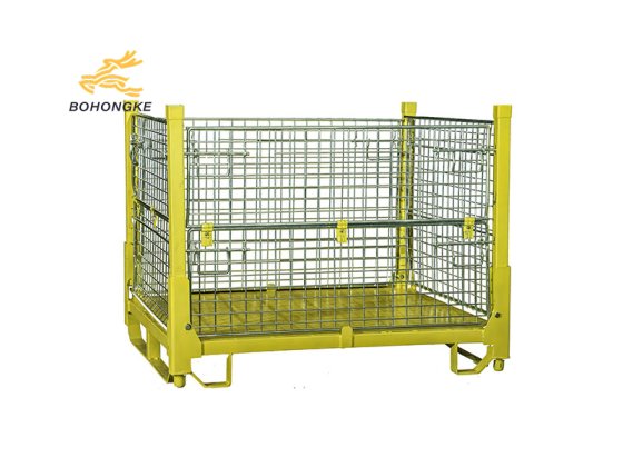 Stackable metal stillage for bulk materials