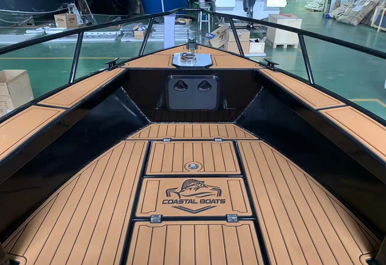 aluminum center console boats