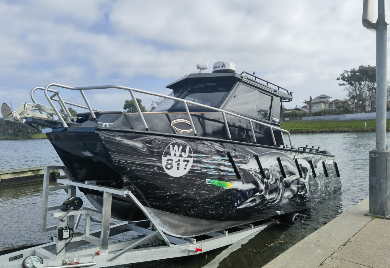 7.9m catamaran (1)