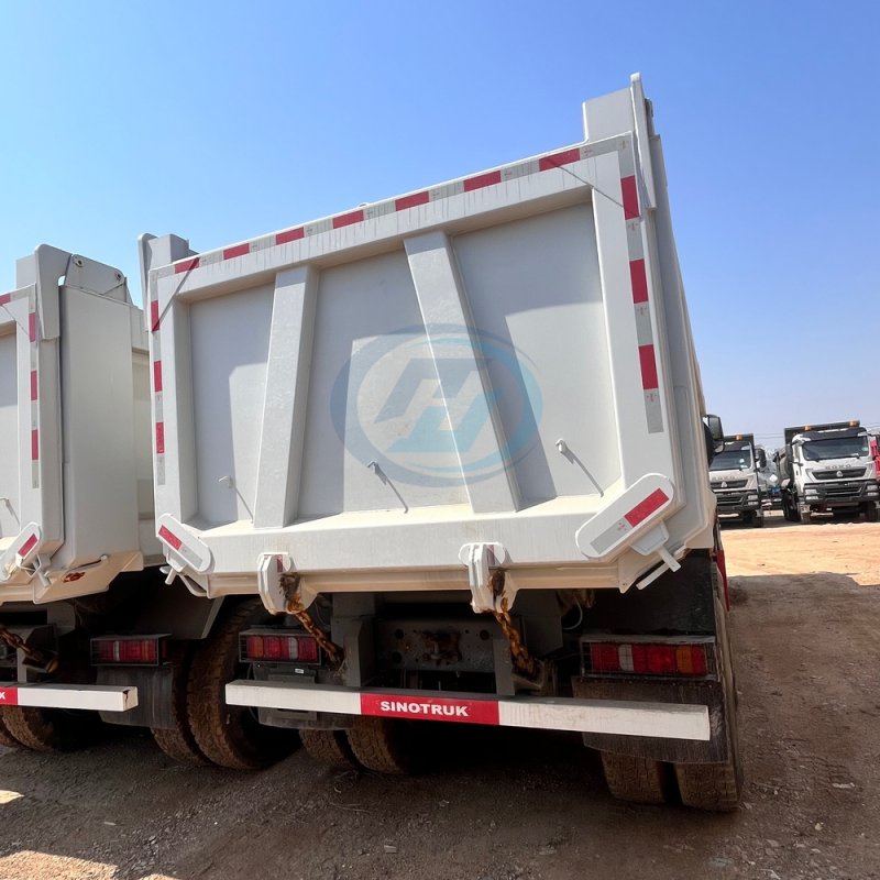 SINOTRUK SITRAK 8X4 400HP 420HP 480HP DUMP TRUCK