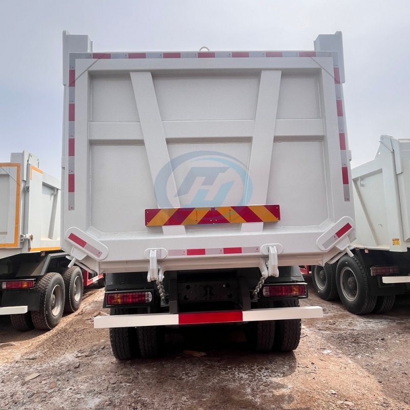 heavy dump truck