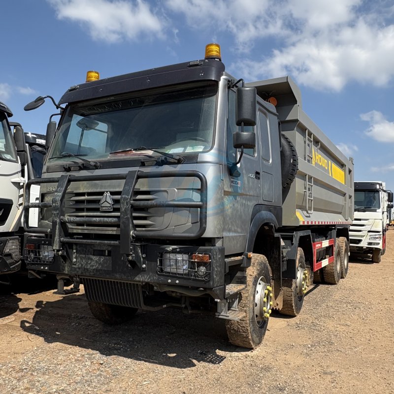 SINOTRUK HOWO OFF ROAD DUMP TRUCK