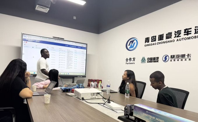 Philippine customer delegation visits our company